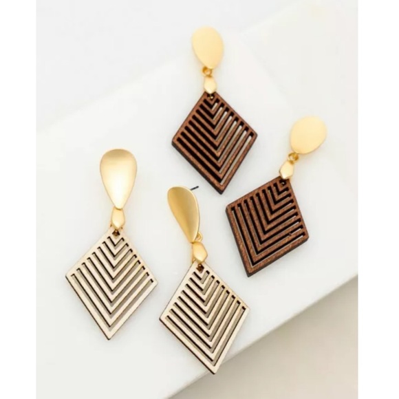 Gold Diamond Wood Laser Cut Filigree Earrings - Picture 2 of 3